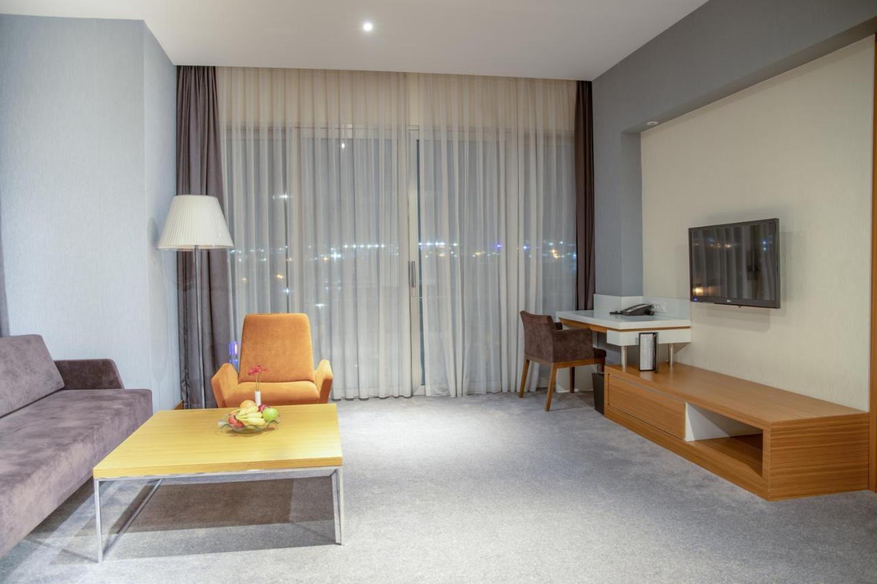 Ramada Plaza By Wyndham Istanbul Asia Airport Kocaeli Exterior photo